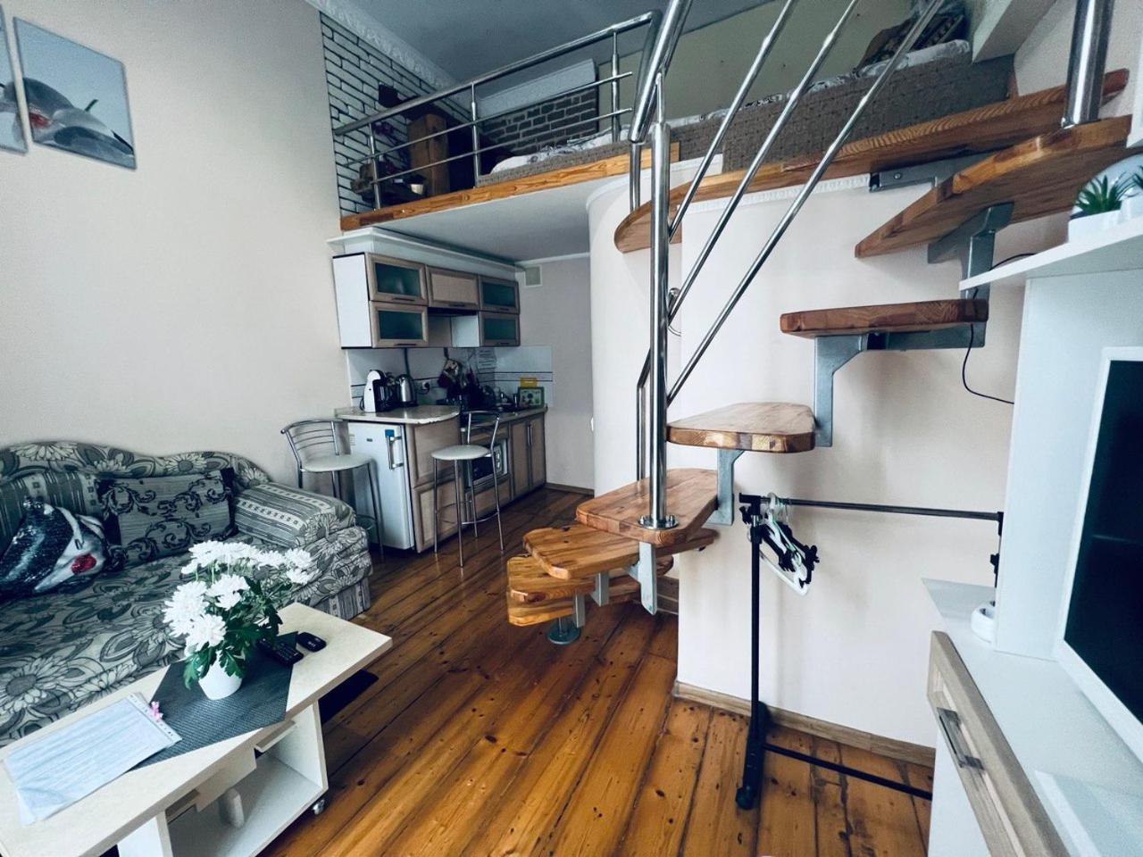 Apartment In The City Center Mini Ивано-Франковск Экстерьер фото